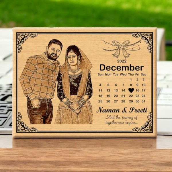 Custom-Engraved-Wedding-Anniversary-Calendar-Photo-Frame